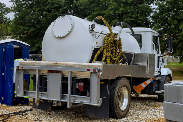 Best Porta potty delivery and setup  in Linden, AL